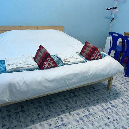 Noot'S Bar And Guesthouse كانتْشانابوري المظهر الخارجي الصورة