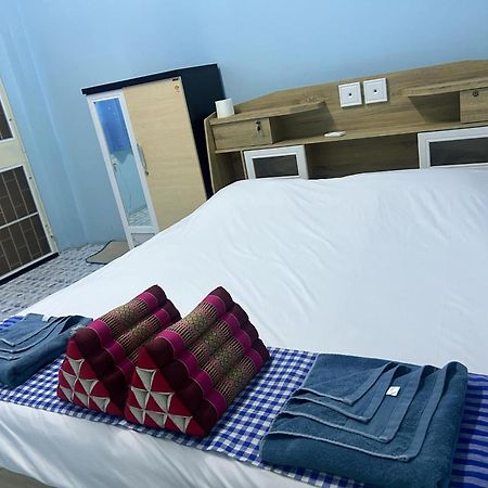 Noot'S Bar And Guesthouse كانتْشانابوري المظهر الخارجي الصورة